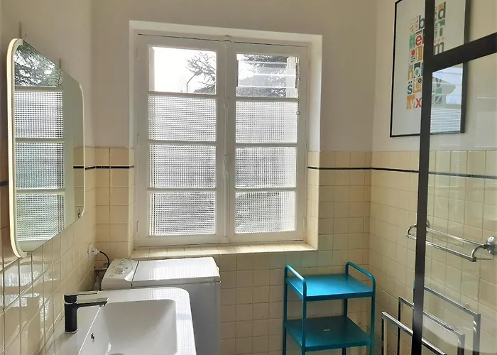 Сasa de vacaciones Quaint With Garden